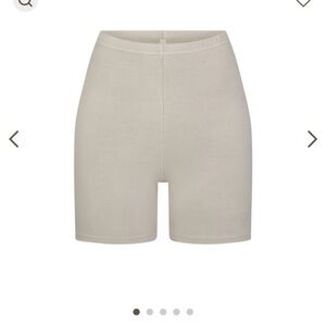 NWT skims outdoor bike short stone size small